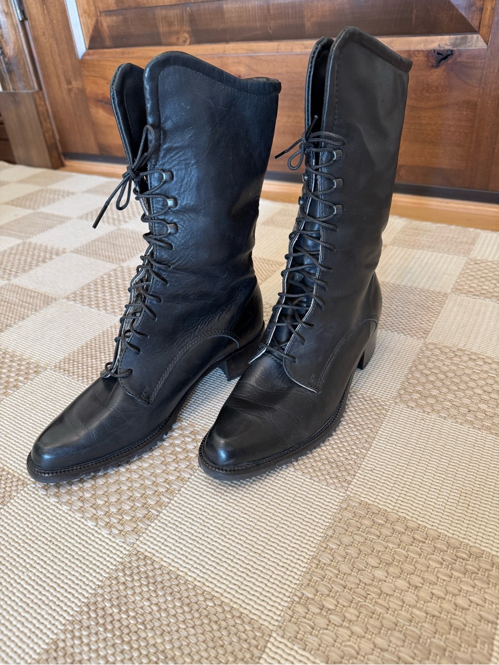 Santana Canada Women’s Black Leather Lace-Up Mid-Calf Boots Size 7 - Picture 3 of 15